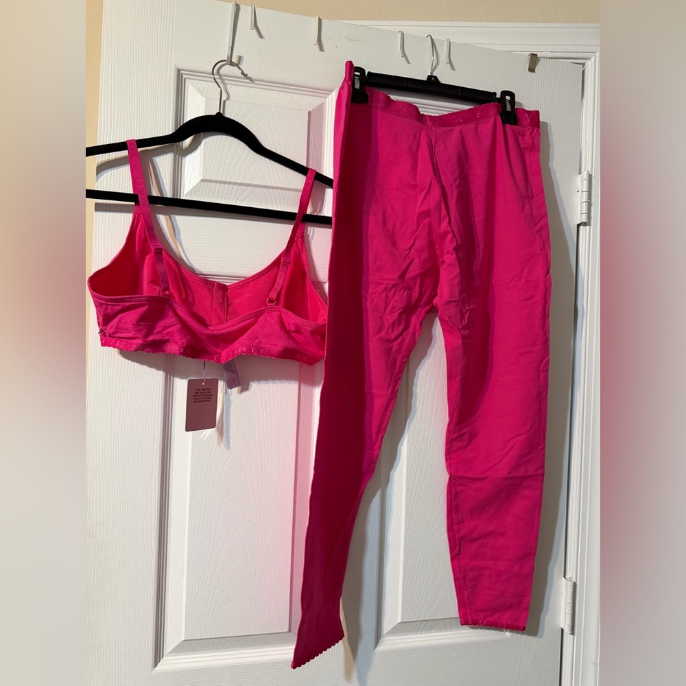 Savage X Fenty Fuchsia Apparel